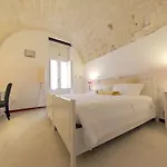Le Malve Cave Retreat Hotel 4*