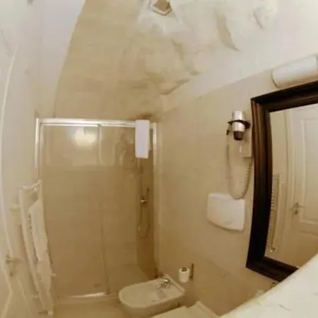 מלון Le Malve Cave Retreat 4*