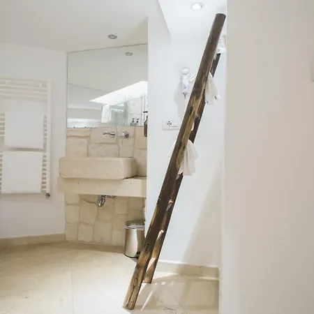 Hotell Le Malve Cave Retreat 4*