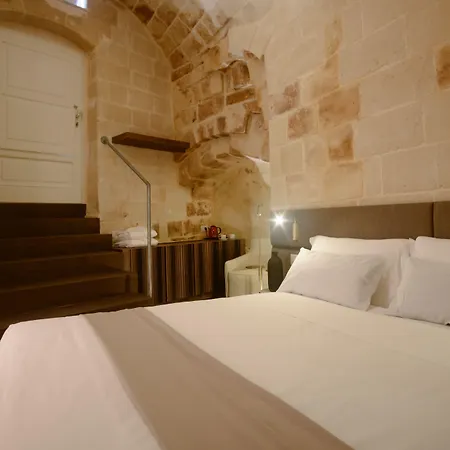 Le Malve Cave Retreat Matera